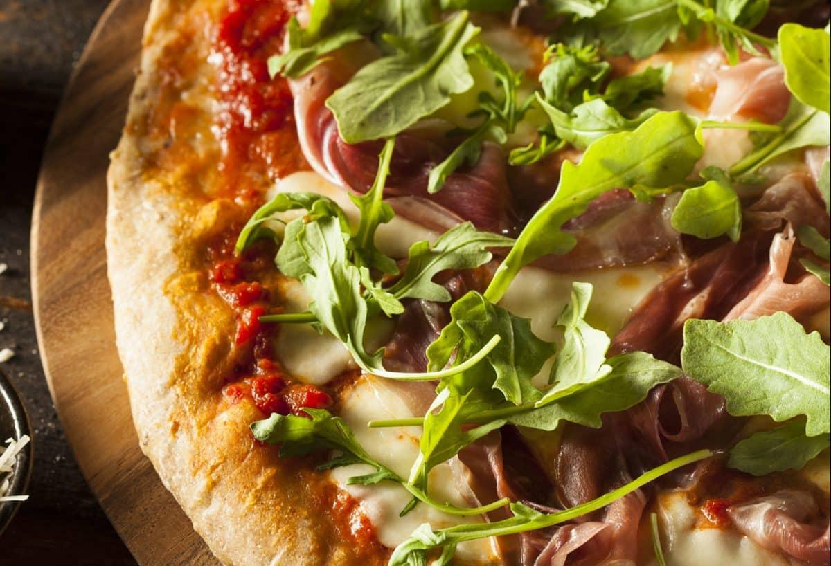 Fresh Prosciutto and Arugula Pizza with Marinara Sauce
