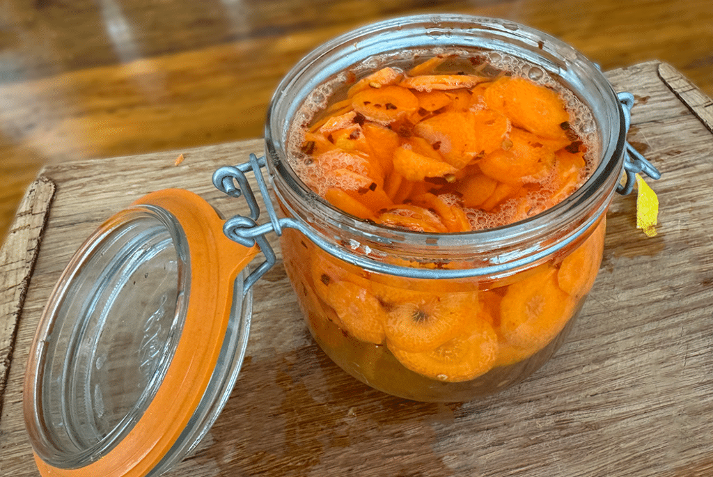 carrot pickles in pint Weck hjar