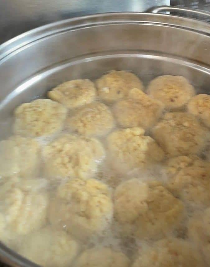 matzo balls cooking